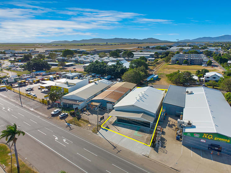 Click to view all images 323 Ingham Road Garbutt QLD 4814 - Image 1