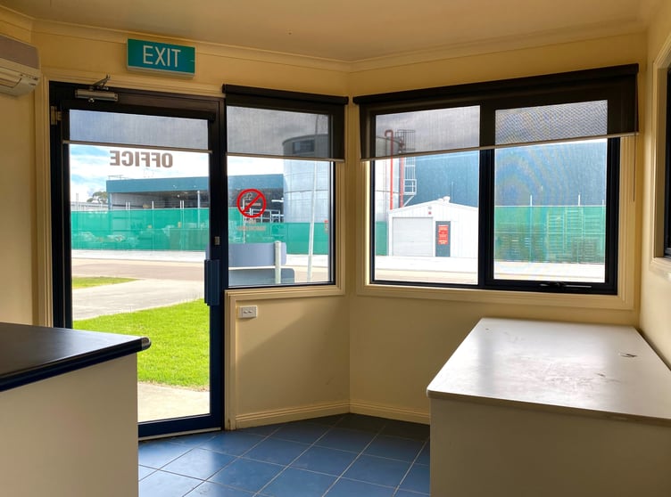 Click to view all images 11 Radford Place Bairnsdale VIC 3875 - Image 3