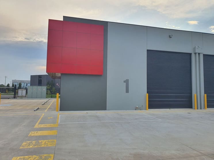 Click to view all images 1/13-19 Tariff Court Werribee VIC 3030 - Image 2