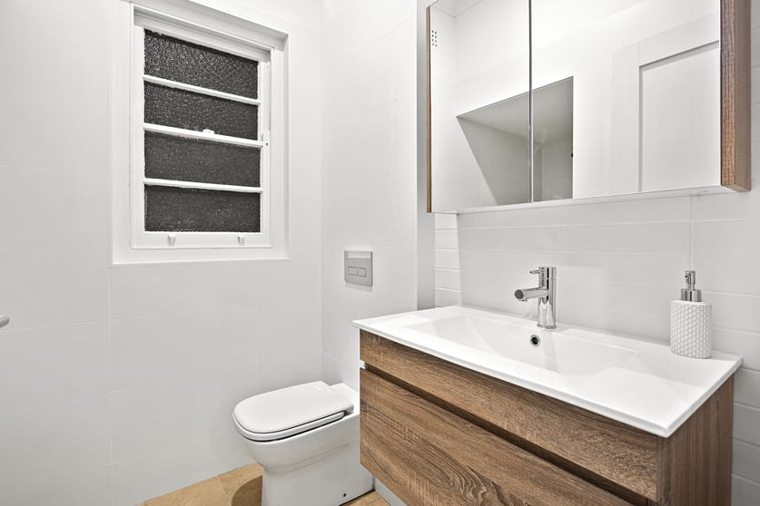 Click to view all images 6/133-135 Crown Street Wollongong NSW 2500 - Image 3