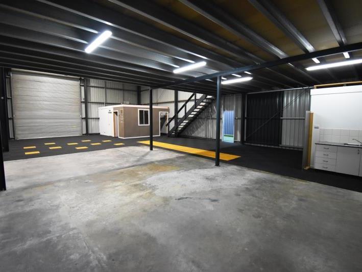 Click to view all images Unit 2/47 Bonville Avenue Thornton NSW 2322 - Image 3