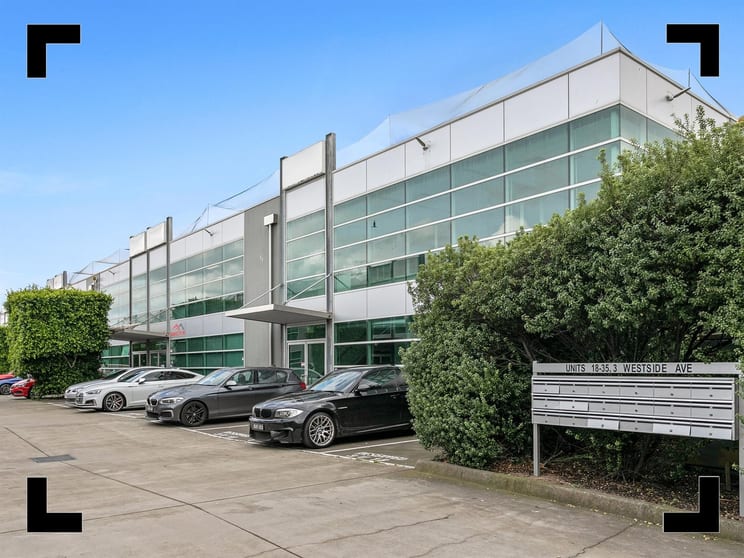 Click to view all images 18/3 Westside Avenue Port Melbourne VIC 3207 - Image 1