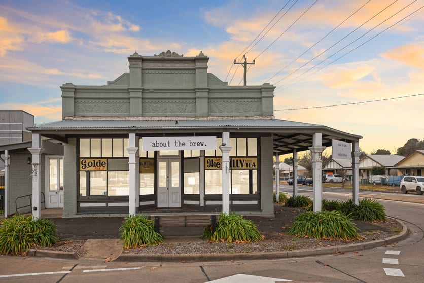 Click to view all images 211 Byng Street Orange NSW 2800 - Image 2