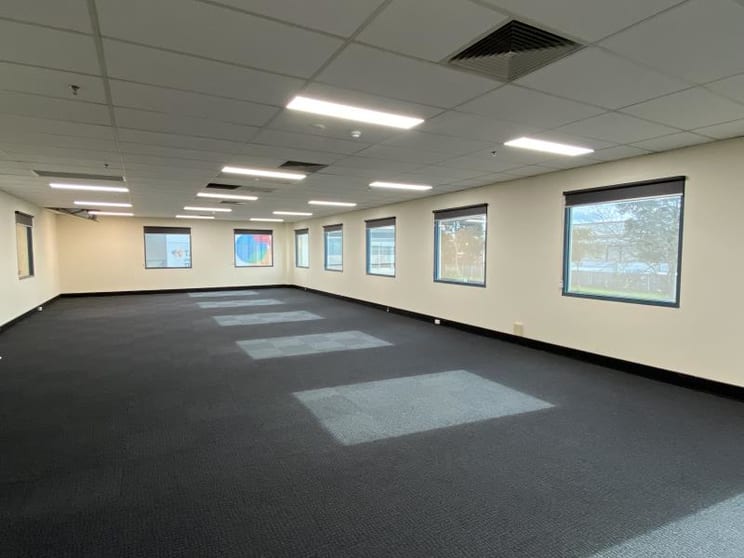 Click to view all images 620 Lorimer Street Port Melbourne VIC 3207 - Image 3