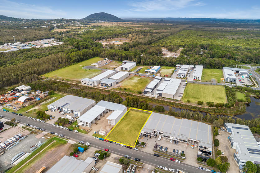 Click to view all images 18-20 Link Crescent Coolum Beach QLD 4573 - Image 3