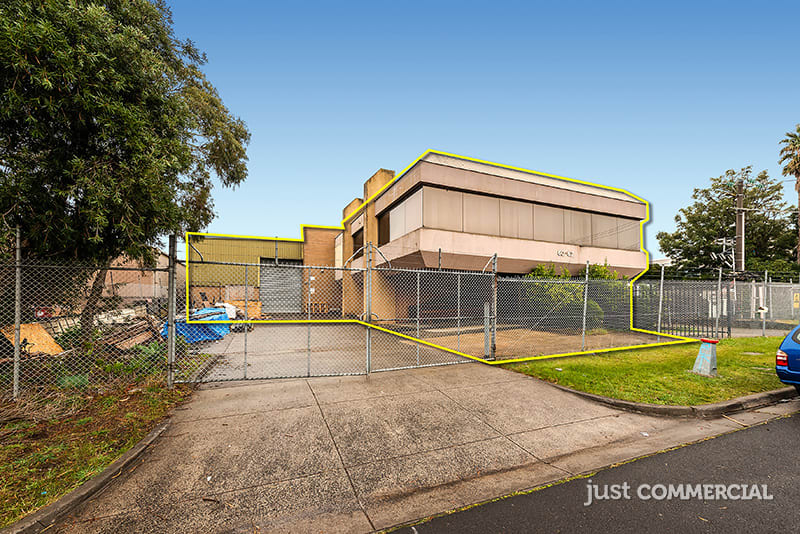 Click to view all images 60-62 Overseas Drive Noble Park North VIC 3174 - Image 1