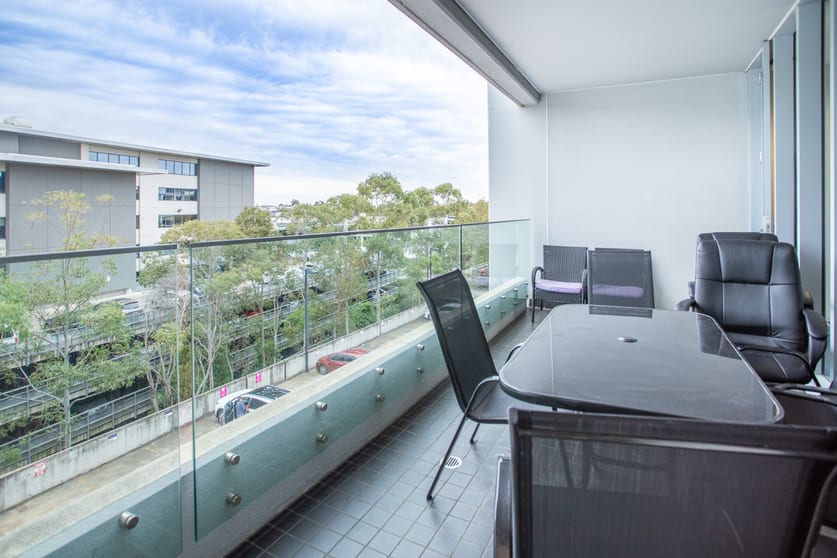 Click to view all images 3.03/33 Lexington Drive Bella Vista NSW 2153 - Image 1
