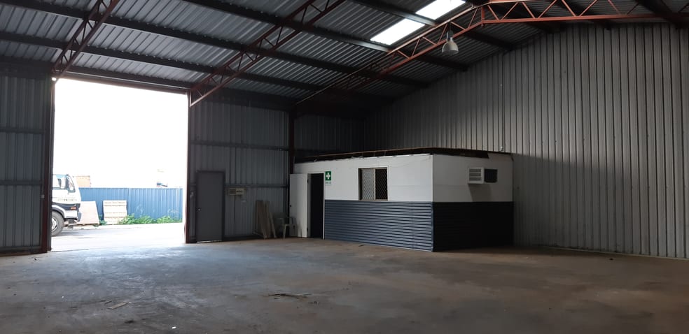 Click to view all images 4/9 Boyd Street Webberton WA 6530 - Image 2