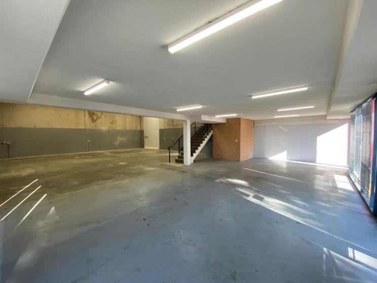 Click to view all images Unit 11/5 Merryvale Road Minto NSW 2566 - Image 3