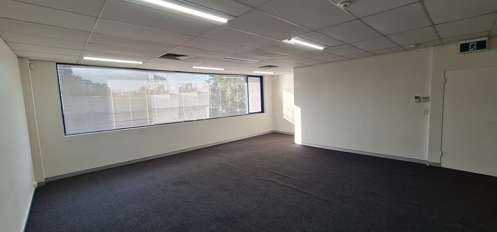 Click to view all images Level 1, 15/818 Pittwater Road Dee Why NSW 2099 - Image 2
