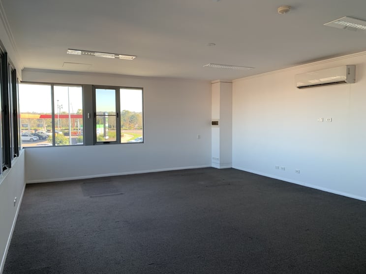 Click to view all images 5/108 John Street Singleton NSW 2330 - Image 2