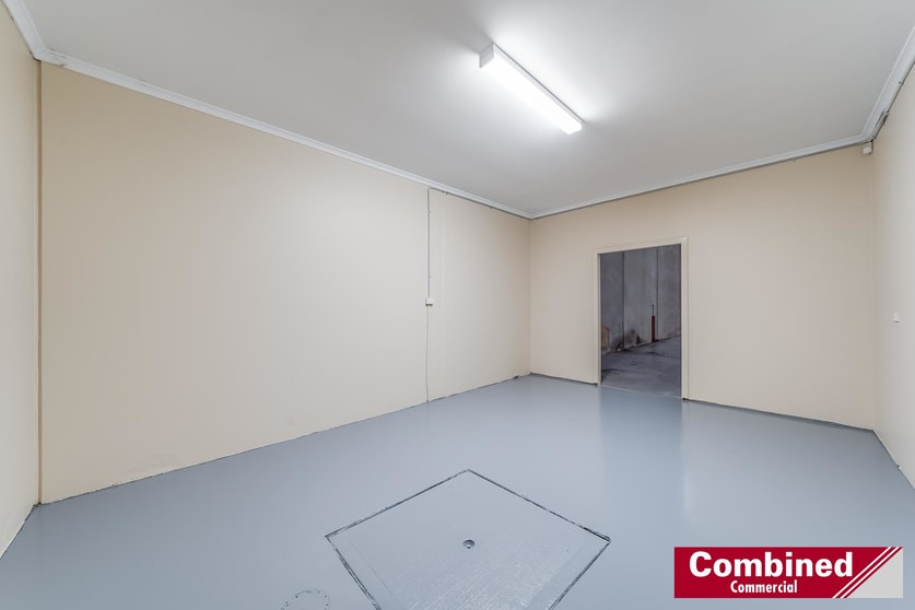 Click to view all images 4/51 Topham Road Smeaton Grange NSW 2567 - Image 3