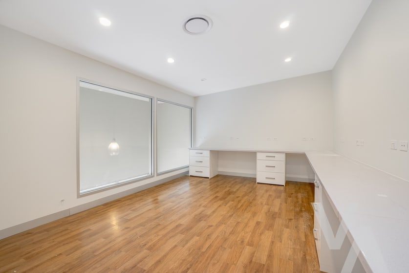 Click to view all images 8 & 9/363 Hillsborough Road Warners Bay NSW 2282 - Image 2