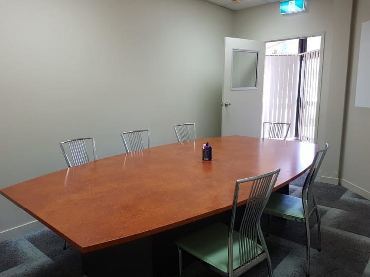 Click to view all images 2/77 Shore Street Cleveland QLD 4163 - Image 2