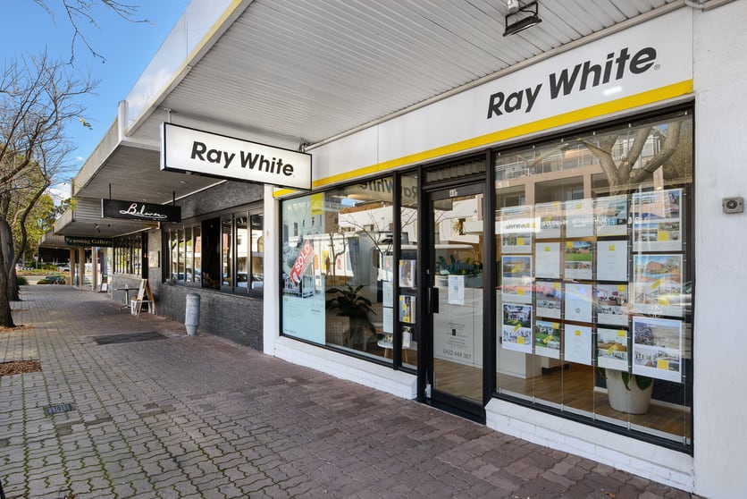 Click to view all images Shop 8/565 Sydney Road Seaforth NSW 2092 - Image 2