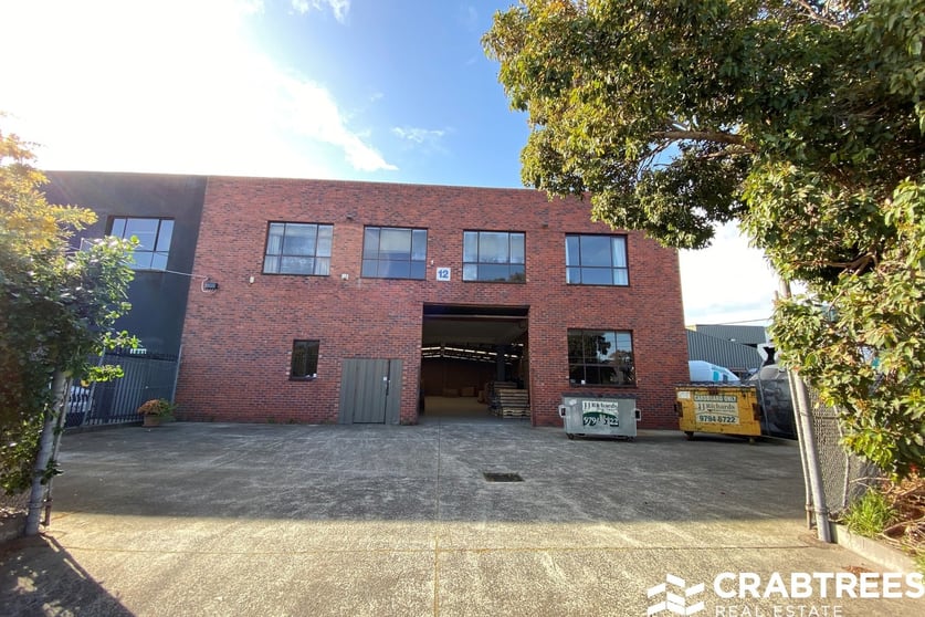 Click to view all images 12 Shearson Crescent Mentone VIC 3194 - Image 1