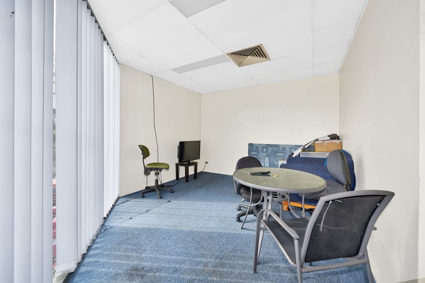 Click to view all images Arndell Park NSW 2148 - Image 3