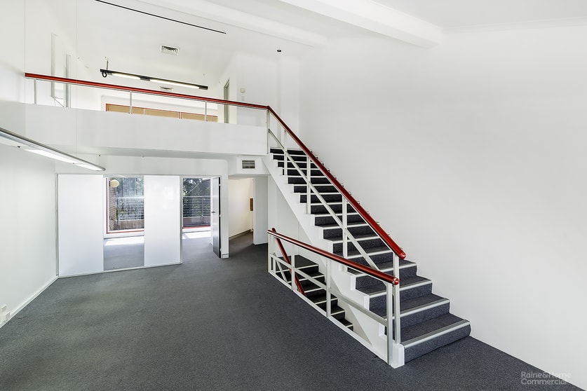 Click to view all images 5/385 Pacific Highway Crows Nest NSW 2065 - Image 2