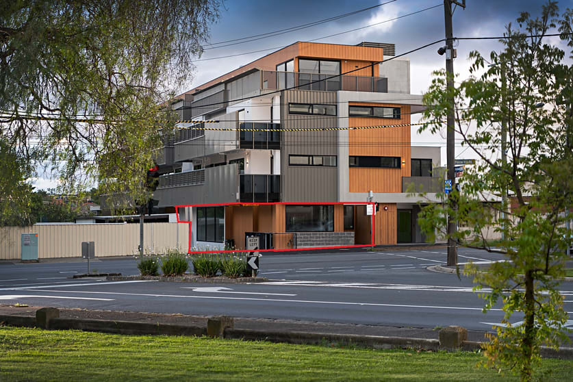 Click to view all images GF/74 Pascoe Vale Road Moonee Ponds VIC 3039 - Image 1