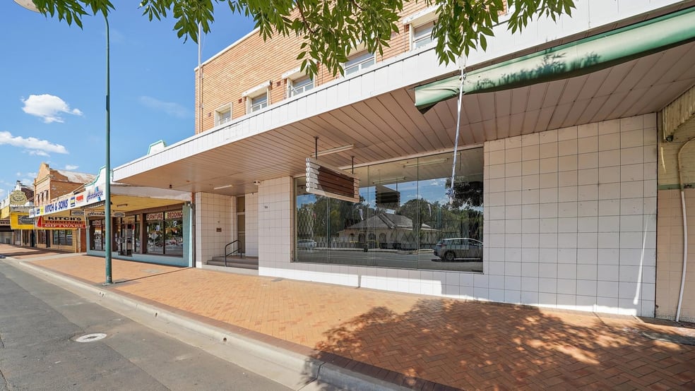Click to view all images 162-164 Percy Street Wellington NSW 2820 - Image 2