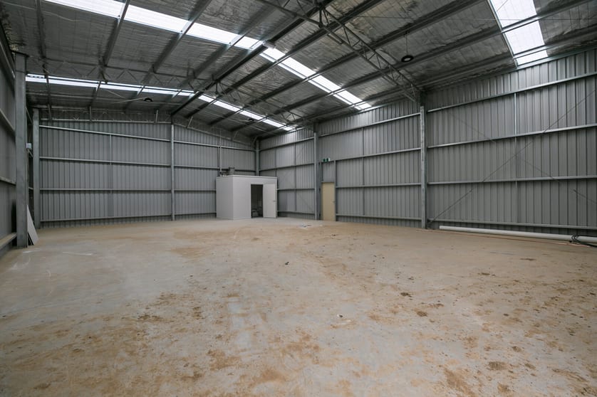 Click to view all images 2/4 Schoder Street Strathdale VIC 3550 - Image 2