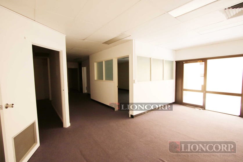 Click to view all images Upper Mount Gravatt QLD 4122 - Image 3