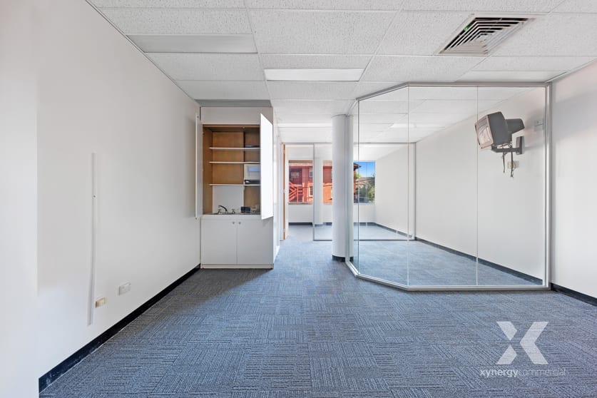 Click to view all images Suite 10/456 St Kilda Melbourne VIC 3004 - Image 3