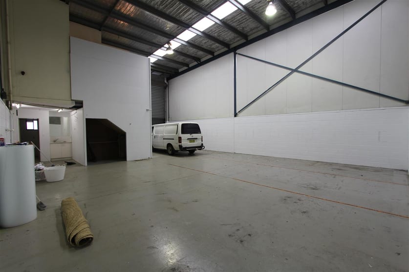 Click to view all images Unit 18/65-75 Captain Cook Drive Caringbah NSW 2229 - Image 3