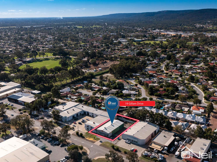 Click to view all images 19 Gillam Drive Kelmscott WA 6111 - Image 1