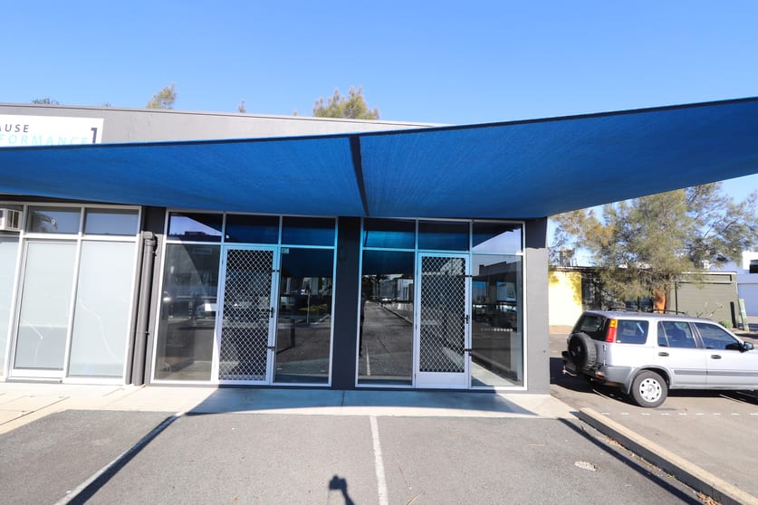 Click to view all images 10/21 Upton Street Bundall QLD 4217 - Image 3