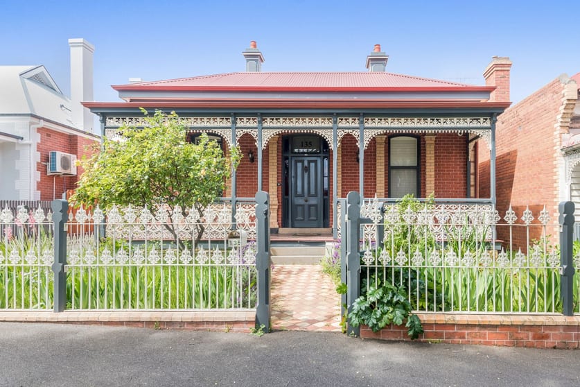 Click to view all images 4/135 Queen Street Bendigo VIC 3550 - Image 1