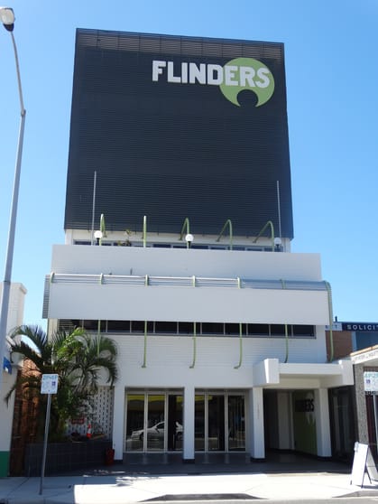 Click to view all images 404/182 Bay Terrace Wynnum QLD 4178 - Image 2