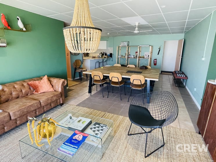 Click to view all images 9H/9 Gateway Drive Arundel QLD 4214 - Image 2