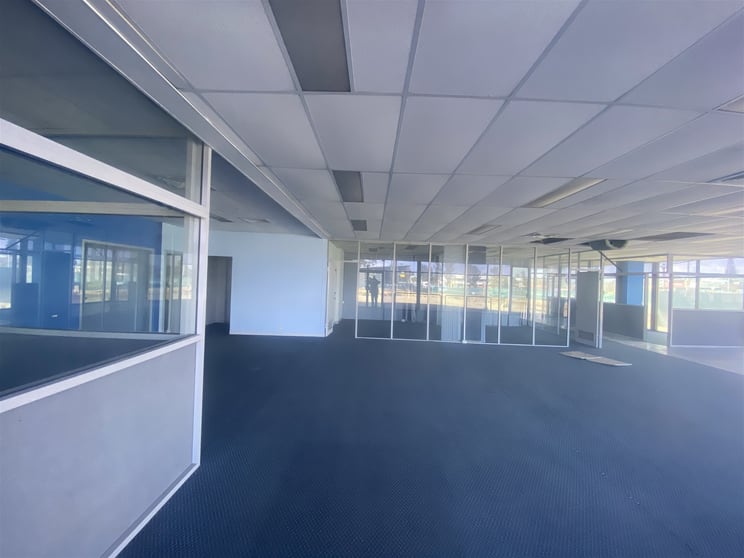 Click to view all images 250 Great Eastern Hwy Ascot WA 6104 - Image 2