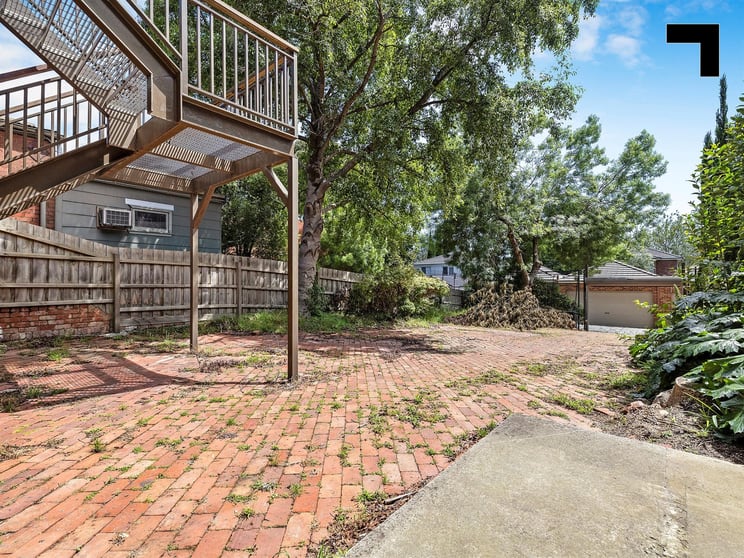 Click to view all images 1139-1141 Burke Road Kew VIC 3101 - Image 3