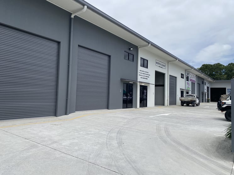Click to view all images 5/2 Lomandra Place Coolum Beach QLD 4573 - Image 3