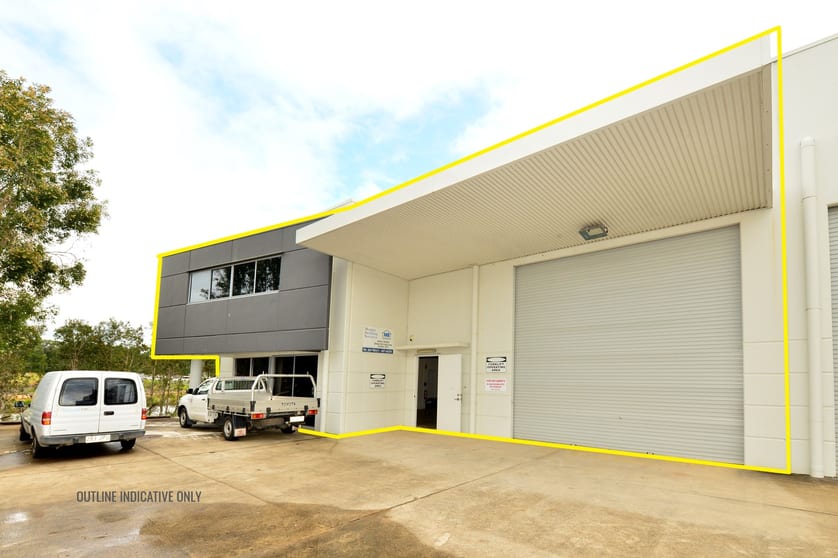 Click to view all images Unit 4/6 Link Crescent Coolum Beach QLD 4573 - Image 1