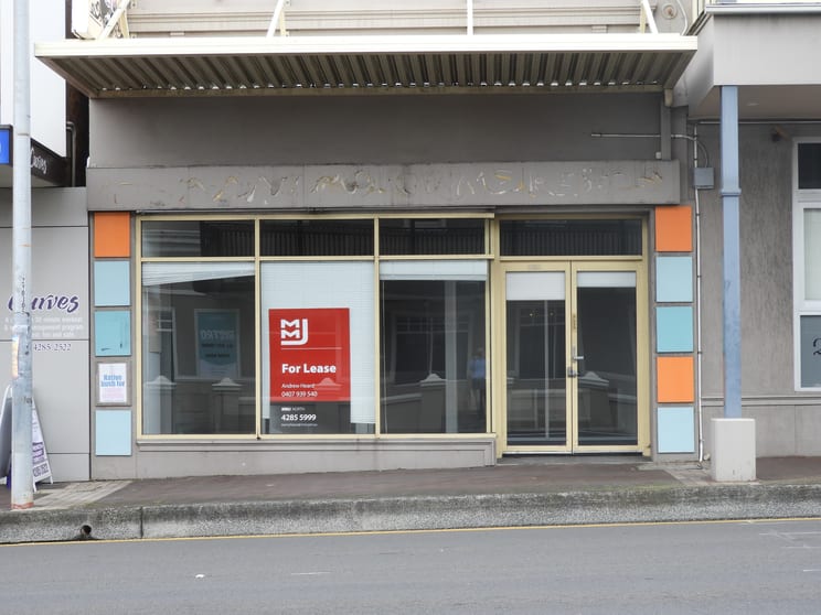 Click to view all images 2/241 Princes Highway Corrimal NSW 2518 - Image 2