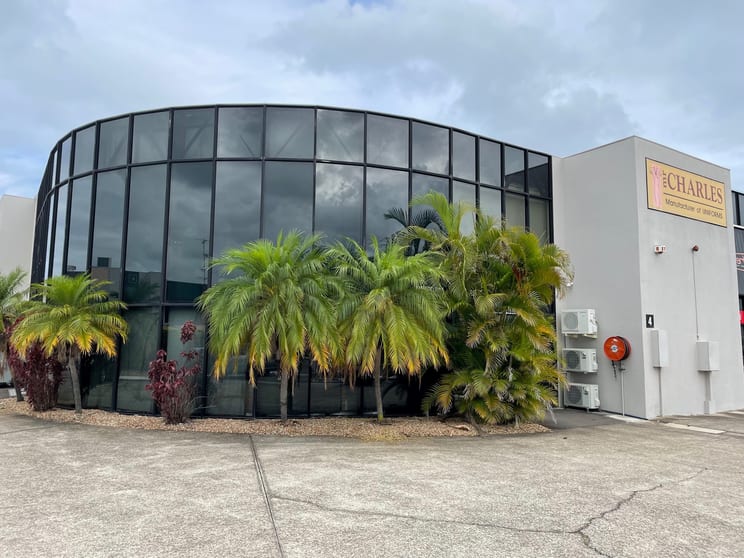 Click to view all images 4/12-20 Lawrence Dr Nerang QLD 4211 - Image 1