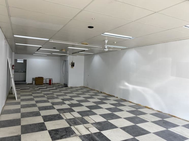 Click to view all images 3/16-18 Station Road Cheltenham VIC 3192 - Image 2
