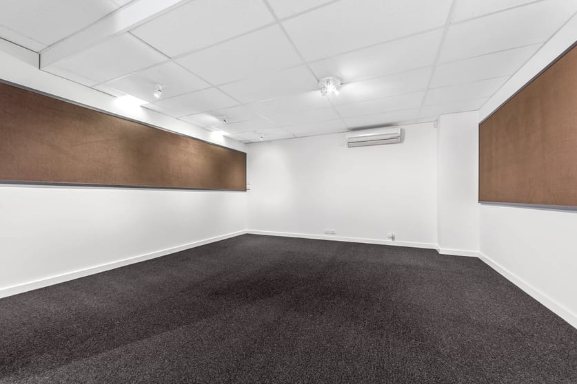 Click to view all images 9 Sandilands Street South Melbourne VIC 3205 - Image 2