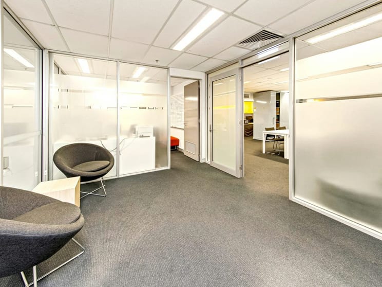 Click to view all images 21 Sanders Street Upper Mount Gravatt QLD 4122 - Image 1