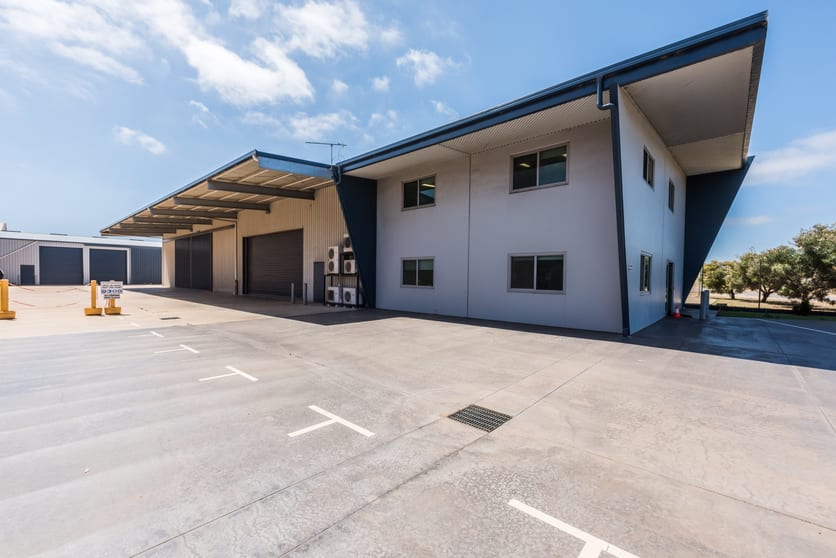 Click to view all images 45 Bradford Street Geraldton WA 6530 - Image 3