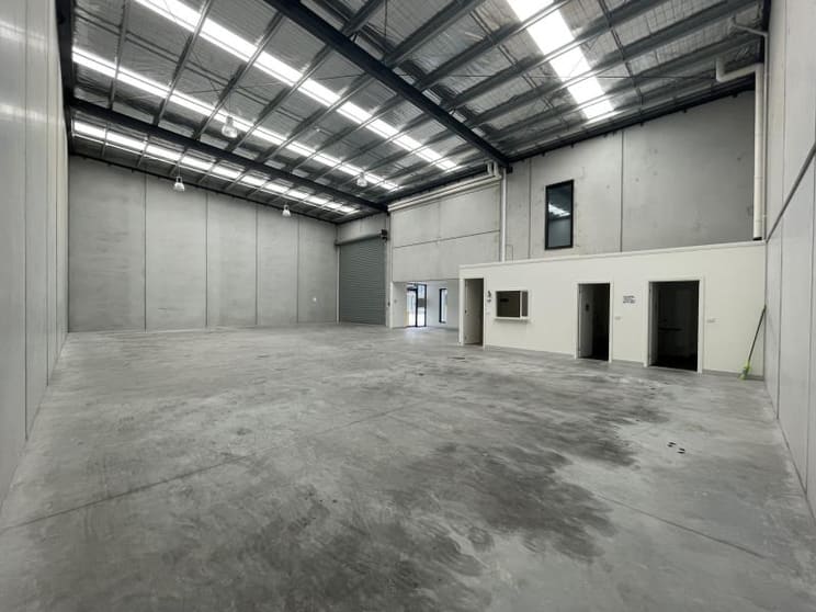 Click to view all images Unit 3/67 Naxos Way Keysborough VIC 3173 - Image 2