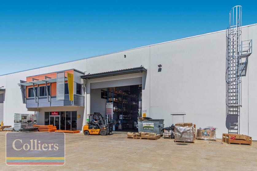 Click to view all images 18/547 Woolcock Street Mount Louisa QLD 4814 - Image 1