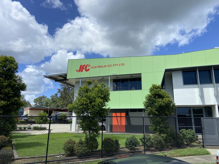 Click to view all images 64 Enterprise Street Kunda Park QLD 4556 - Image 1