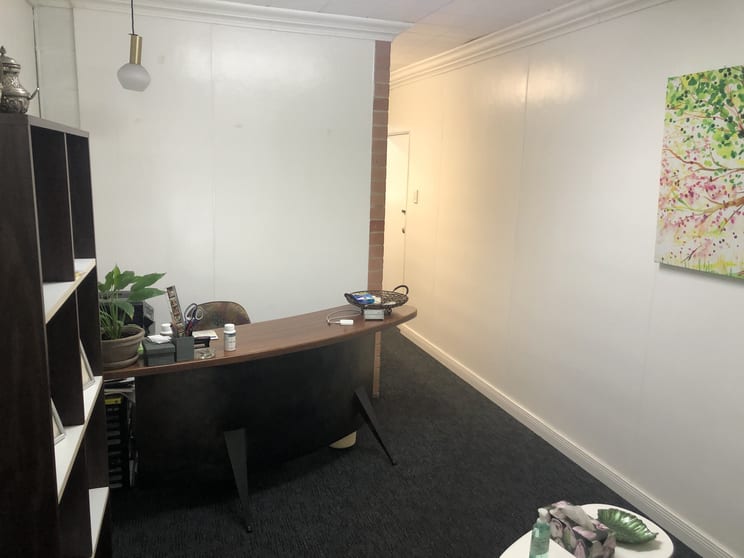 Click to view all images 3/185 Mulgrave Road Bungalow QLD 4870 - Image 2