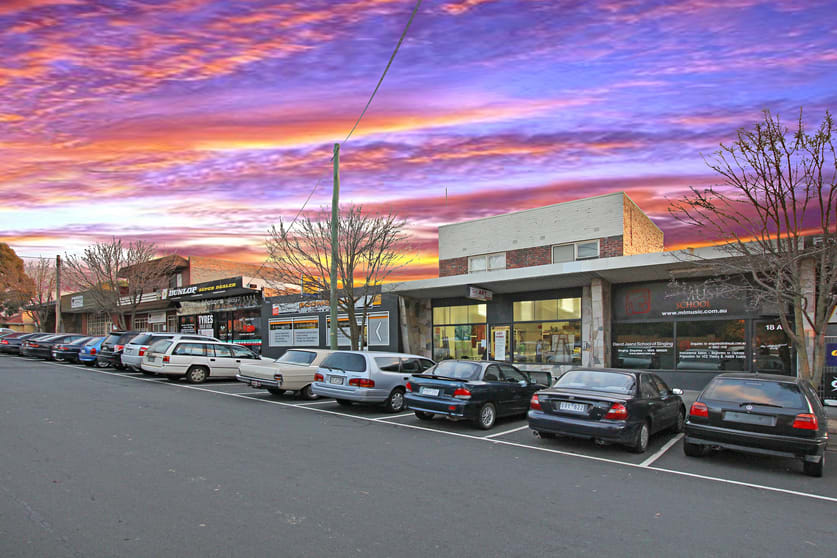 Click to view all images 18 Second Avenue Box Hill North VIC 3129 - Image 3