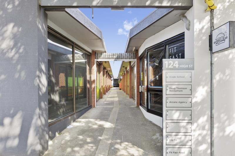 Click to view all images Unit 5, 124 High Street Belmont VIC 3216 - Image 1