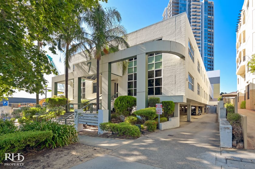 Click to view all images 8A/7 Kintail Road Applecross WA 6153 - Image 2